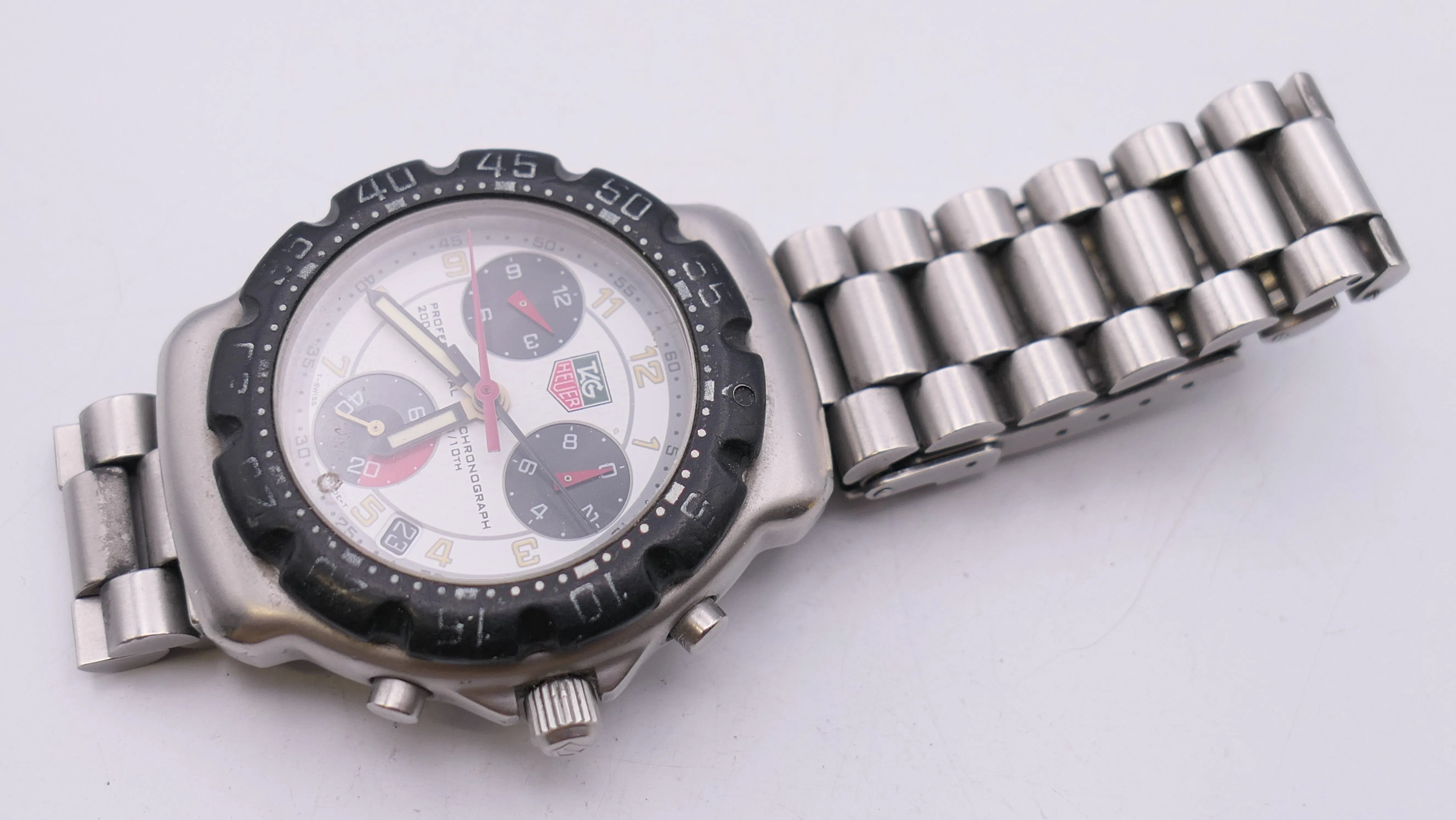 TAG Heuer Professional CA1212-1 40mm Stainless steel White 6