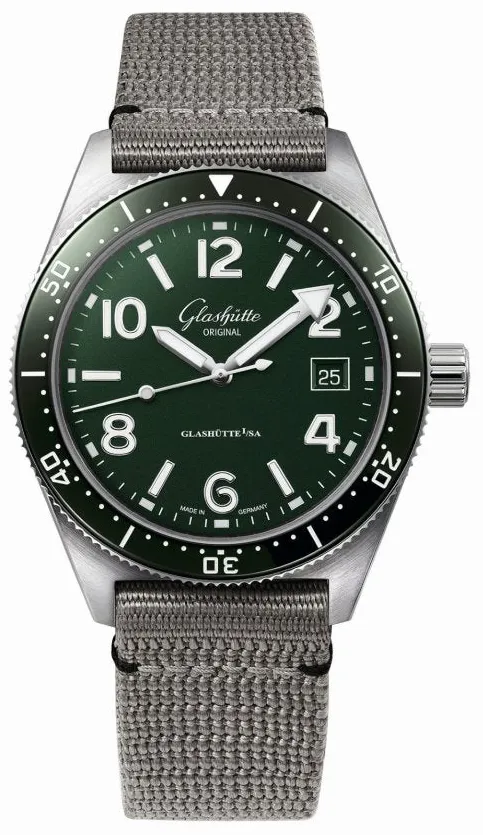 Glashütte Spezialist 1-39-11-13-83-08 39.5mm Stainless steel Green