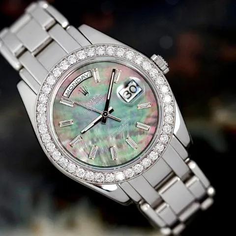 Rolex Day-Date 18946 39mm Platinum Mother-of-pearl