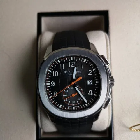 Patek Philippe Aquanaut 5968A-001 42mm Stainless steel Black