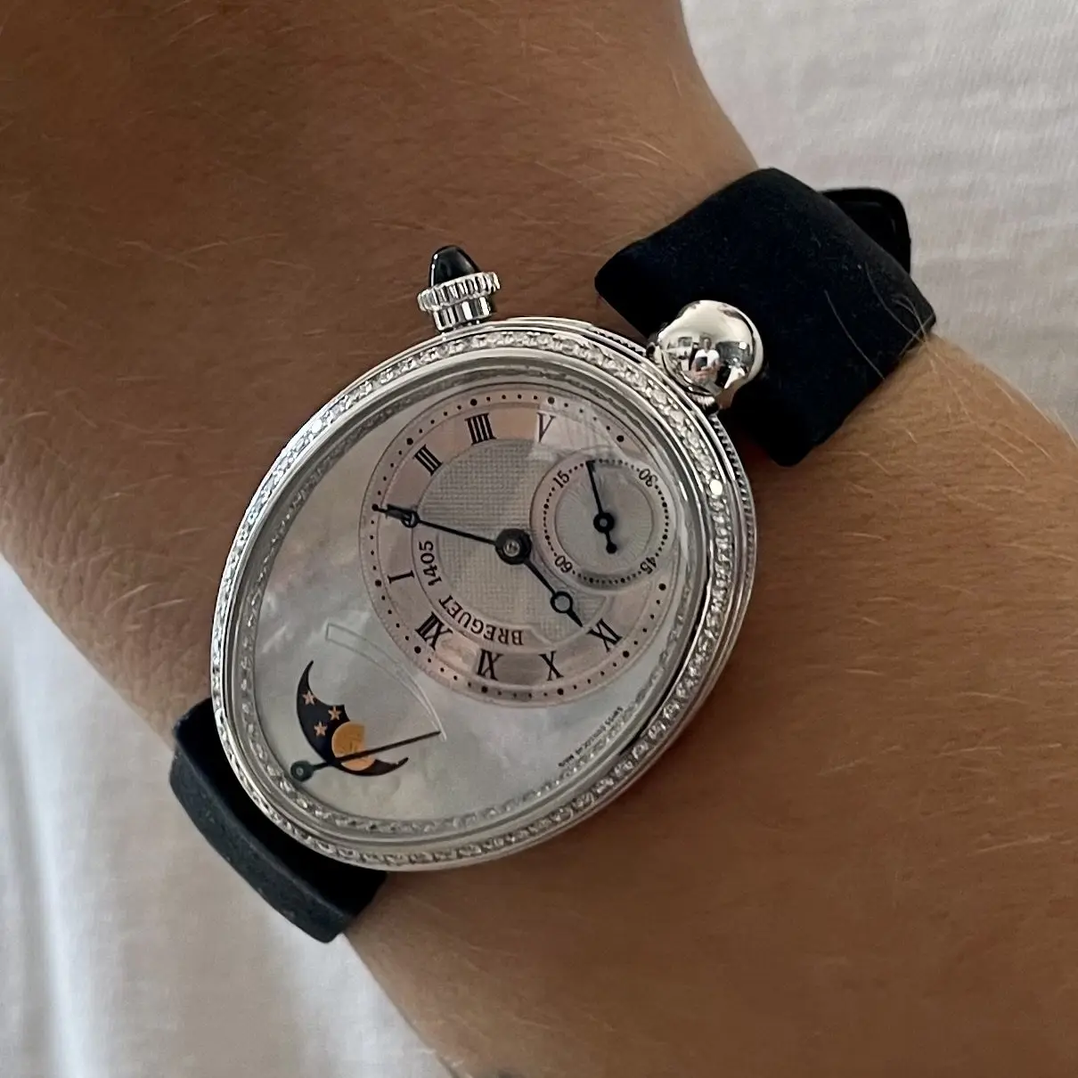 Breguet Reine de Naples 8908BBV2864D 29mm White gold Mother-of-pearl 10