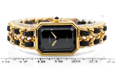 Chanel Premier H0001 25mm Yellow gold Black 1