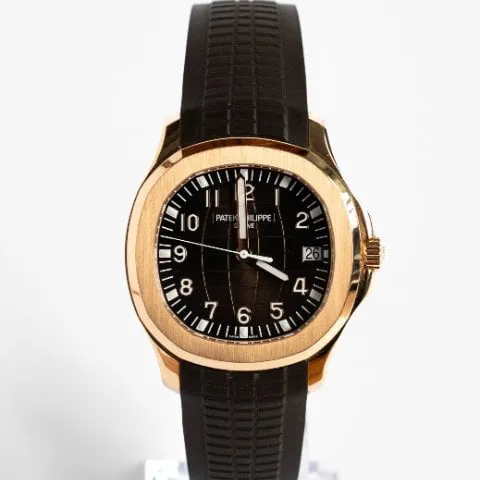 Patek Philippe Aquanaut 5167R Rose gold Brown