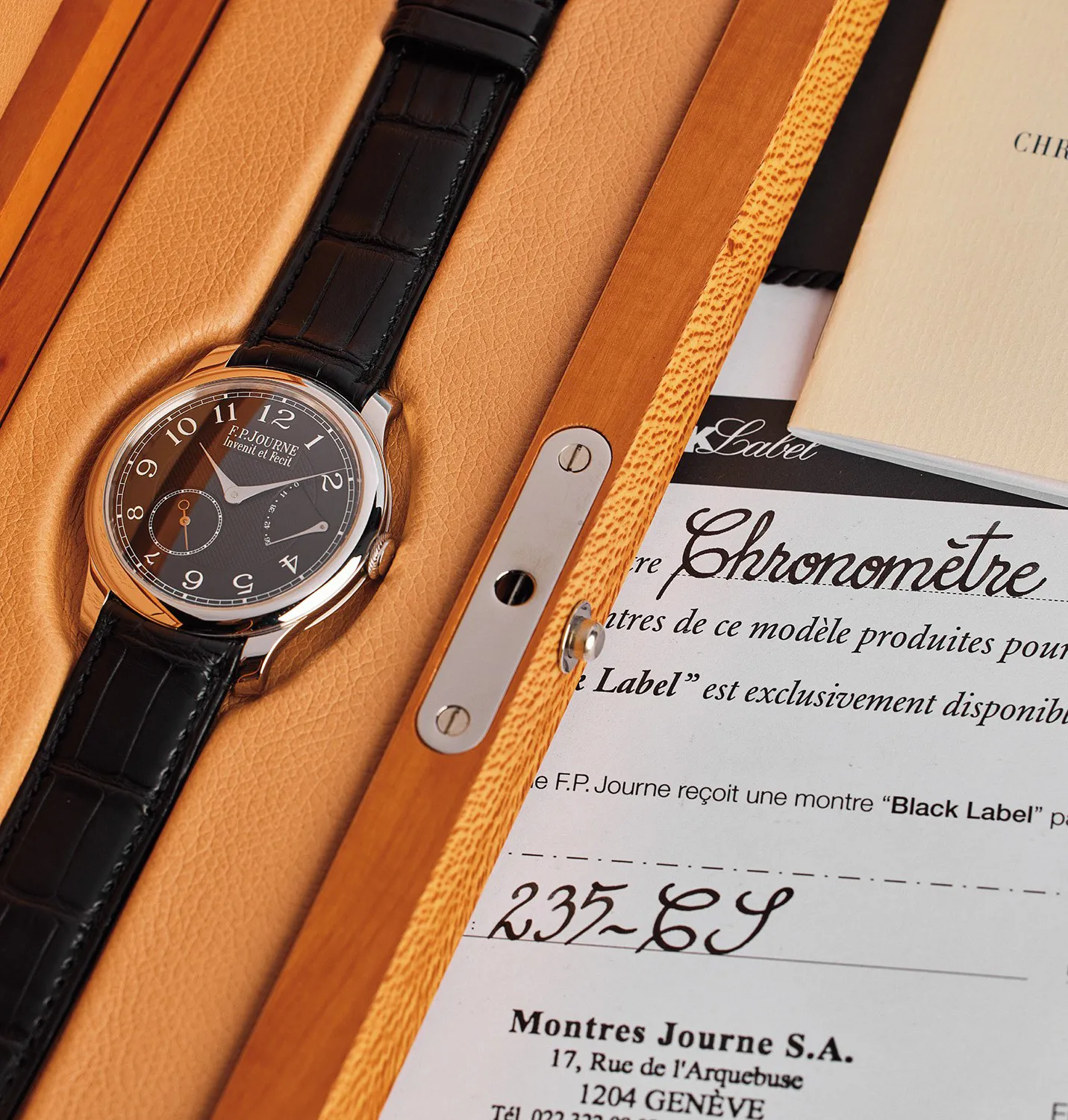 F.P. Journe Chronomètre Souverain 40mm Platinum Black 1