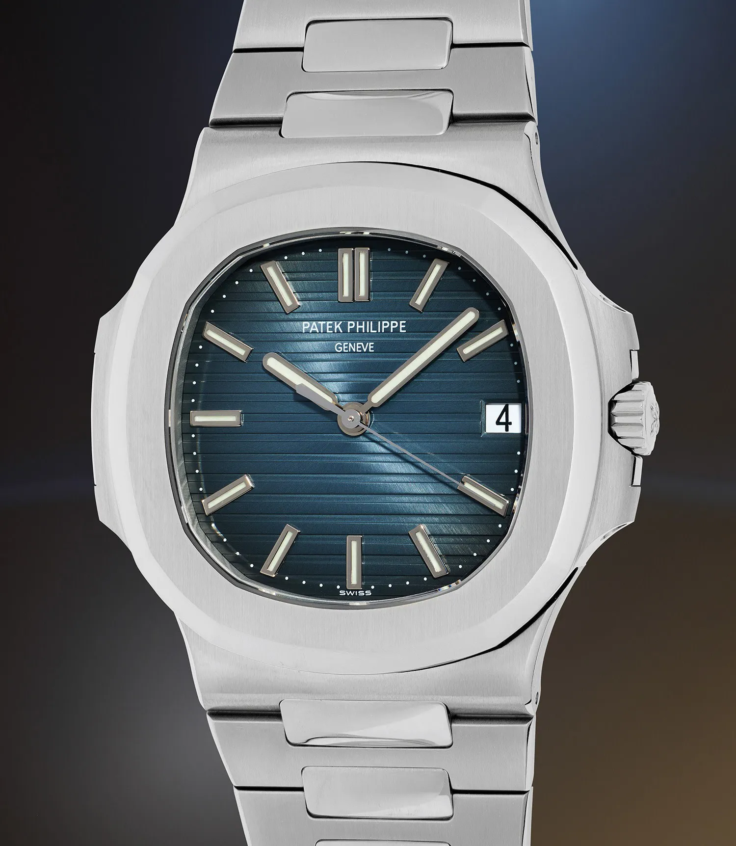 Patek Philippe Nautilus 5711/1A-001 40mm Stainless steel Blue