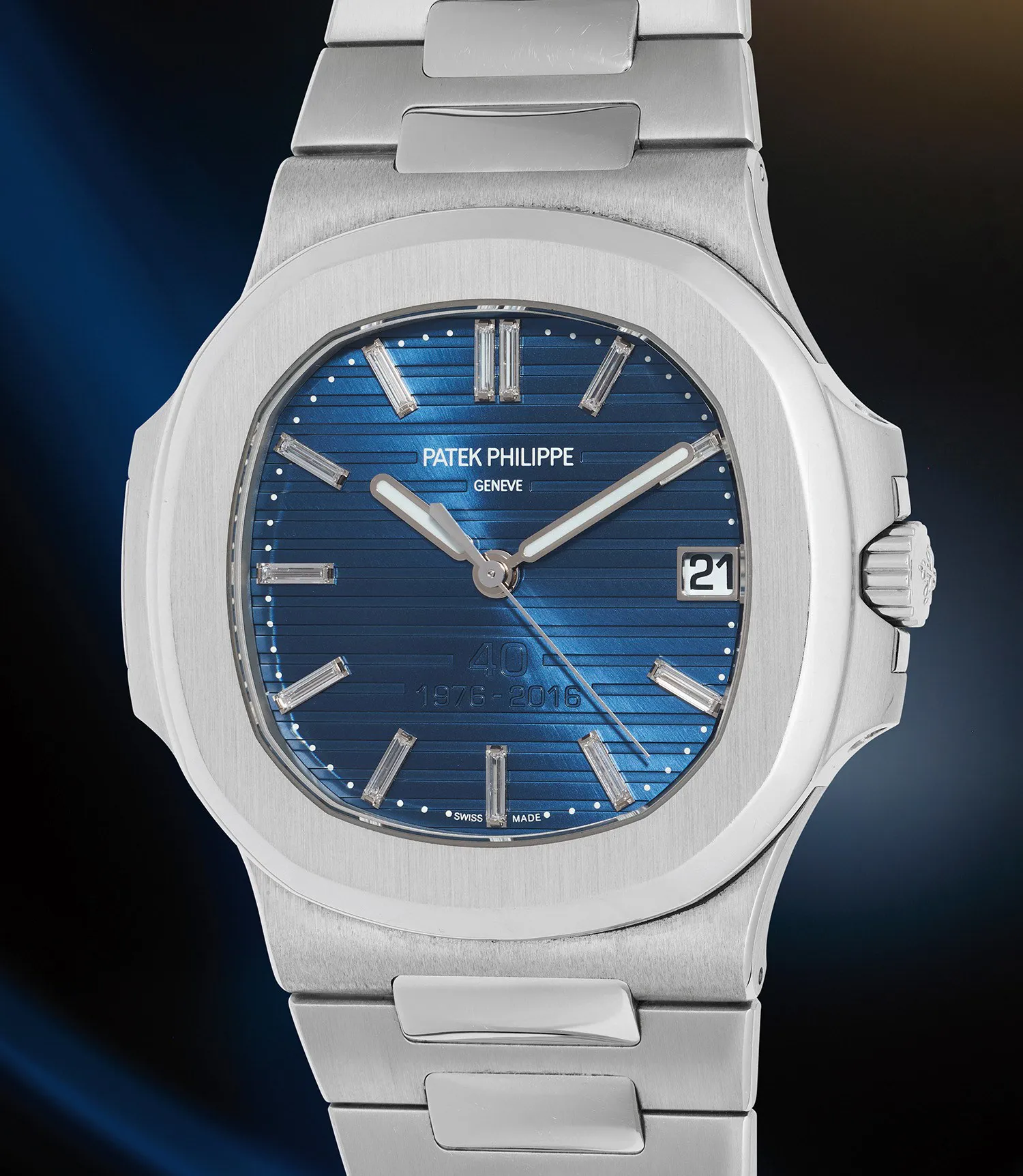 Patek Philippe Nautilus 5711/1P-001 40mm Platinum and diamond Blue