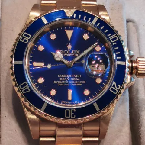 Rolex Submariner 16618 40mm Yellow gold Blue