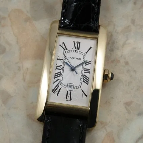 Cartier Tank Américaine 1725 22mm Yellow gold Champagne