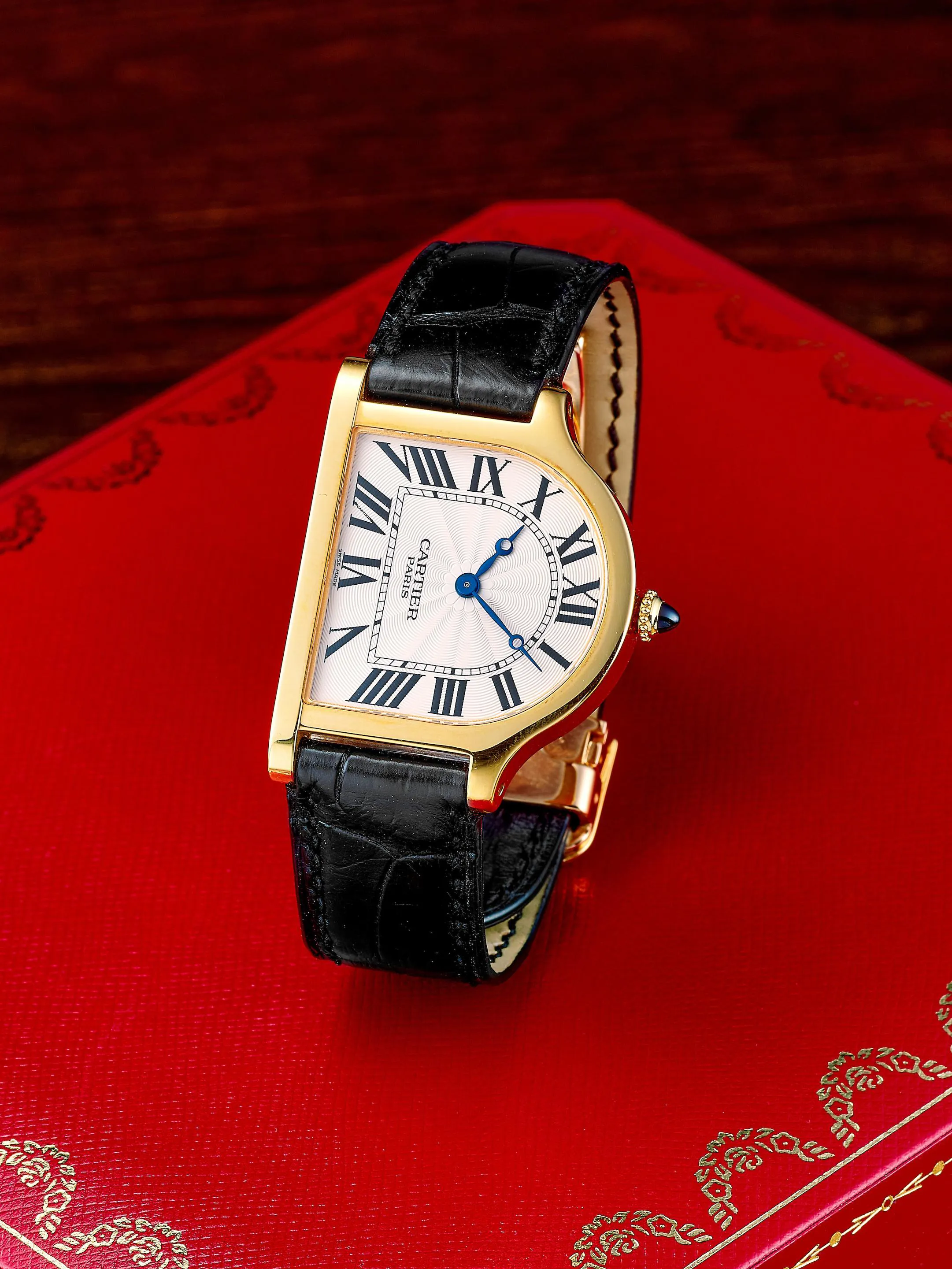 Cartier 2841