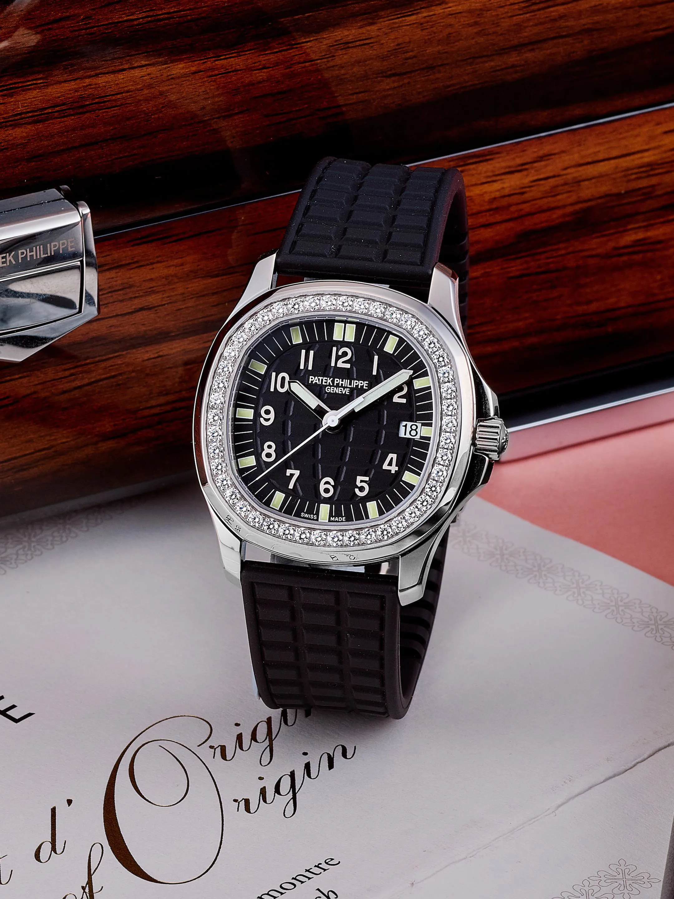 Patek Philippe Aquanaut 5067A-001 38mm Stainless steel Black