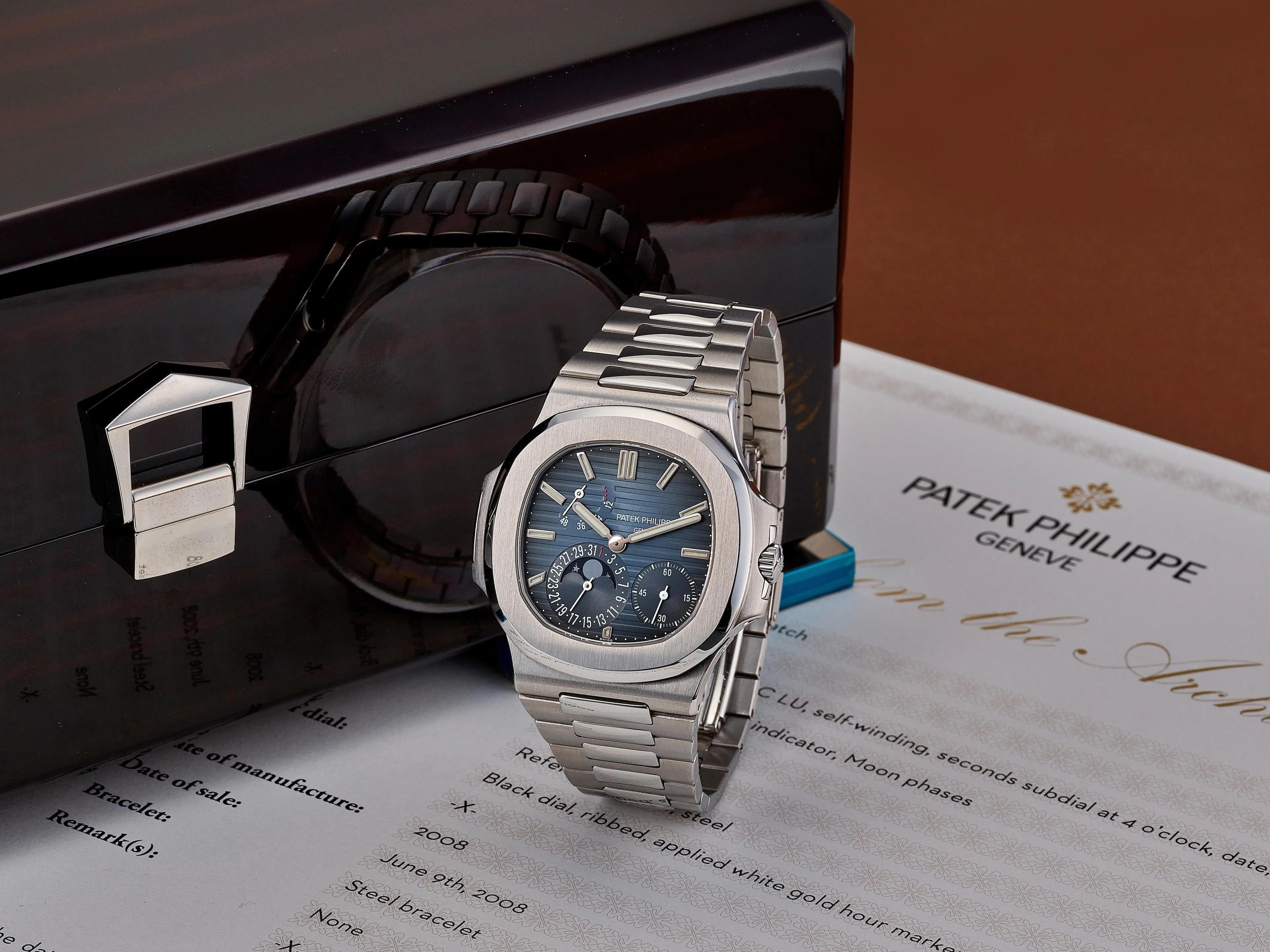 Patek Philippe Nautilus 5712/1A 40mm Stainless steel Blue 3