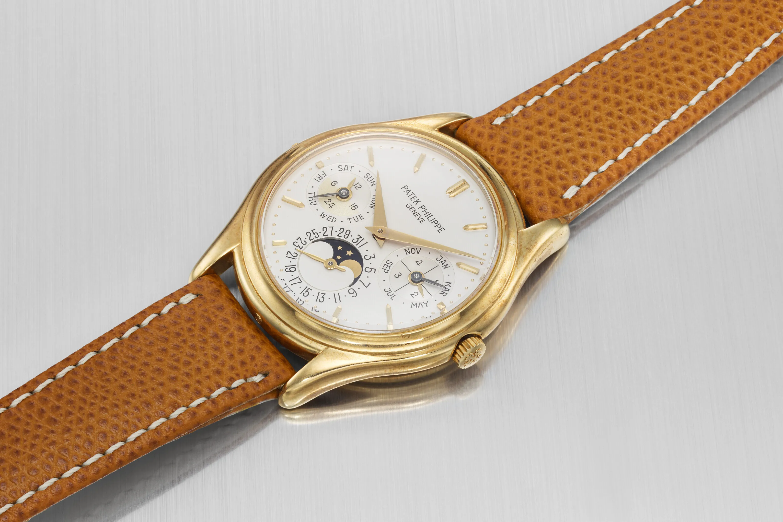 Patek Philippe Perpetual Calendar 3940 36mm Yellow gold White 2