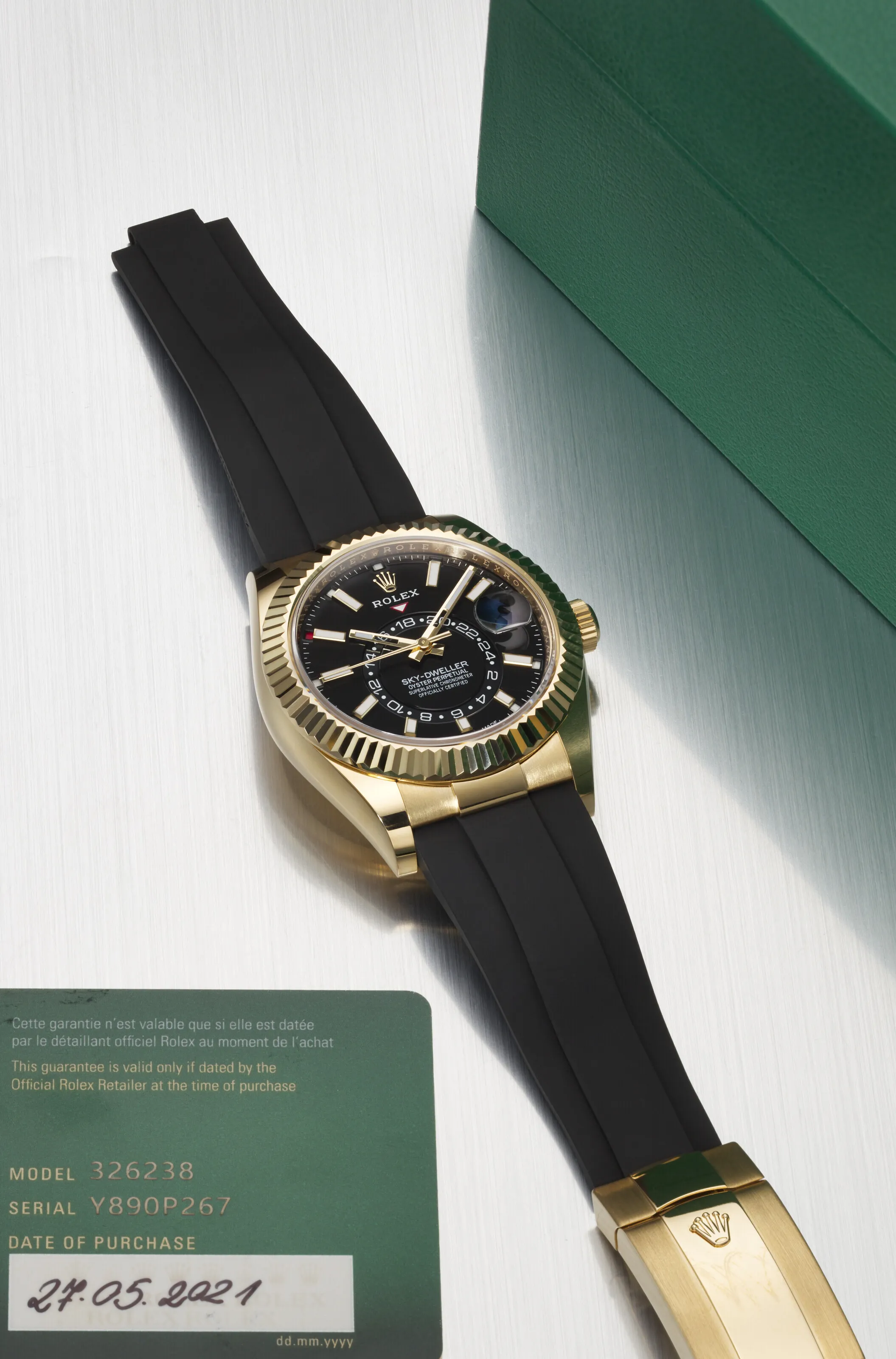 Rolex Sky-Dweller 326238 42mm Yellow gold Black 1