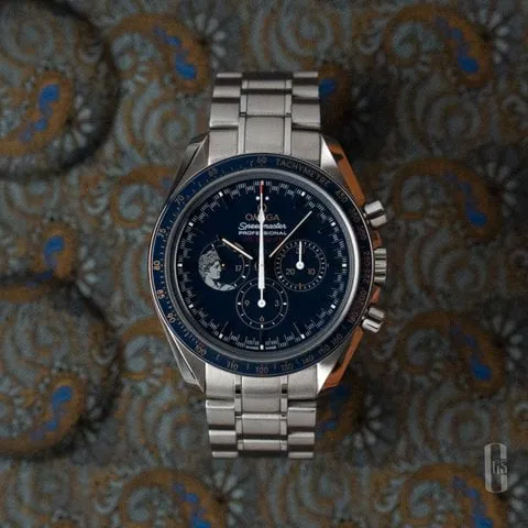 Omega Speedmaster Moon watch 311.30.42.30.03.001 42mm Steel Blue