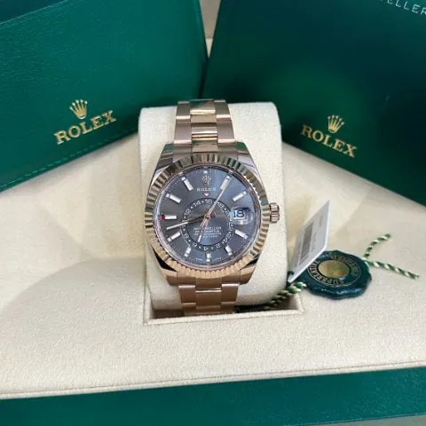 Rolex Sky-Dweller 326935 42mm Rose gold Grey