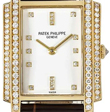 Patek Philippe Gondolo 4825J 29mm Yellow gold White