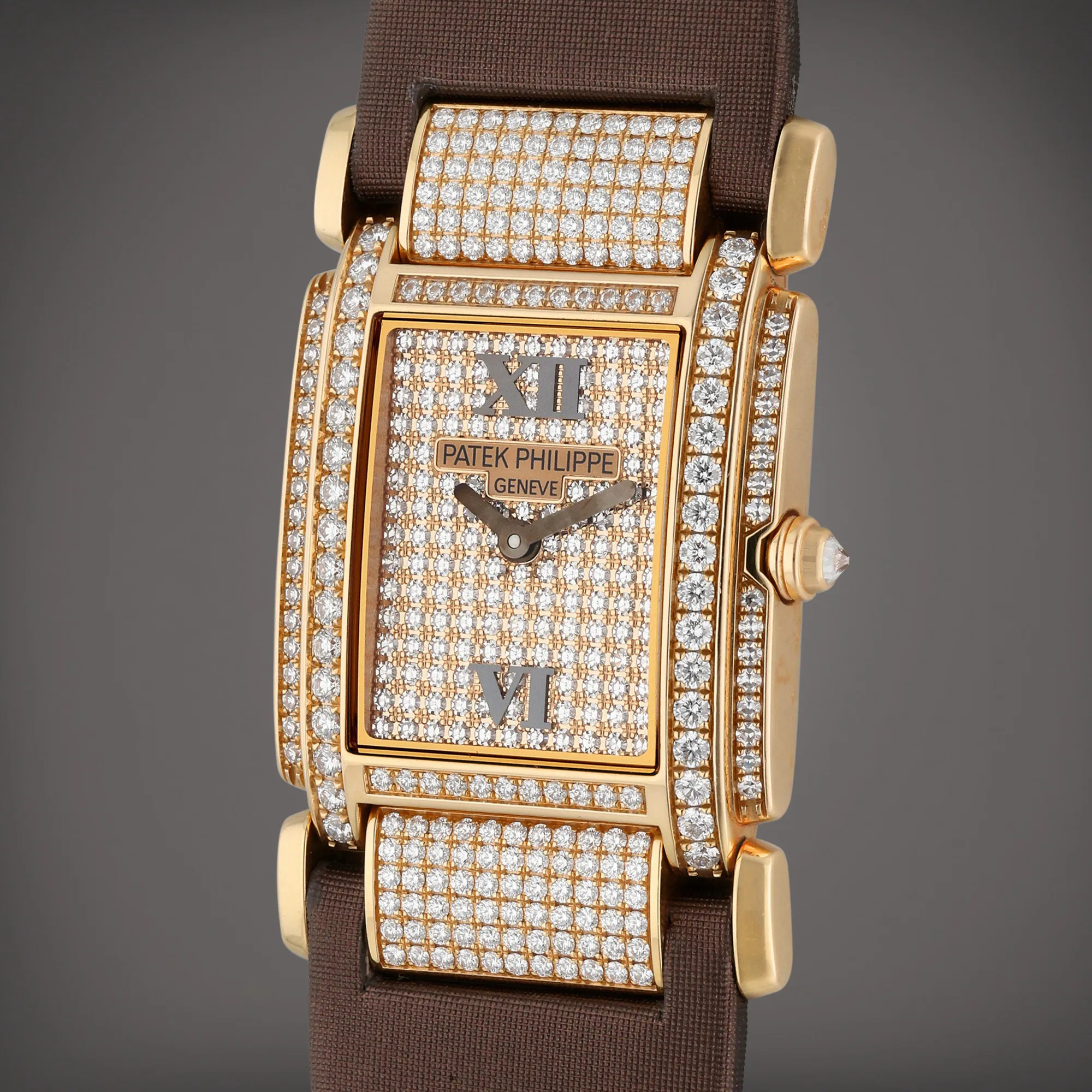 Patek Philippe Twenty~4 4910 41mm Rose gold and Diamond Diamond