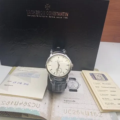 Vacheron Constantin Traditionnelle 82172/000G-9383 38mm White gold Silver