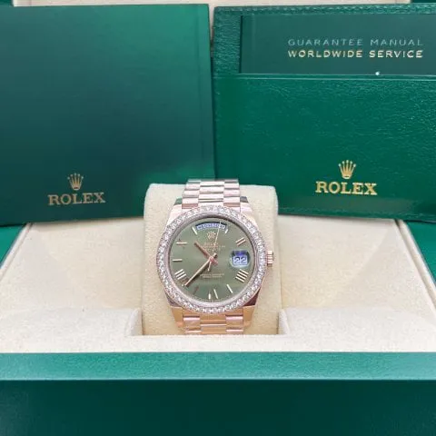 Rolex Day-Date 40 228348RBR 40mm Yellow gold Green