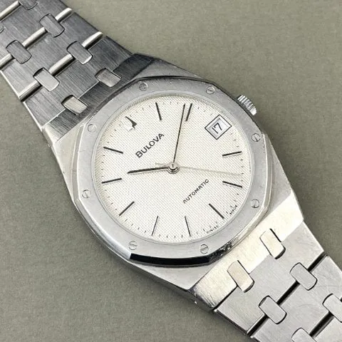 Bulova Royal Oak 4420101 35mm Stainless steel White