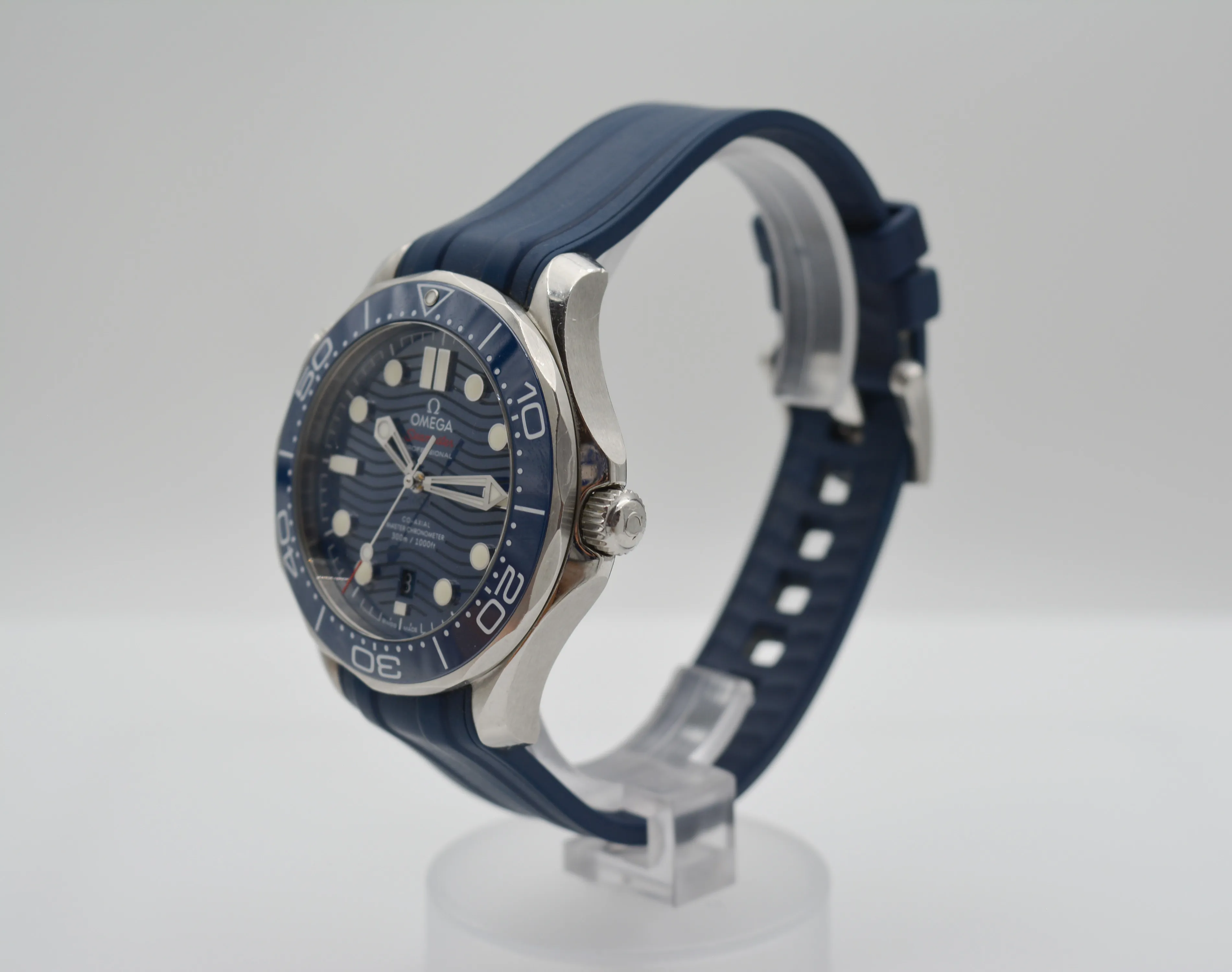 Omega Seamaster Diver 300M 210.32.42.20.03.001 42mm Stainless steel Blue 2