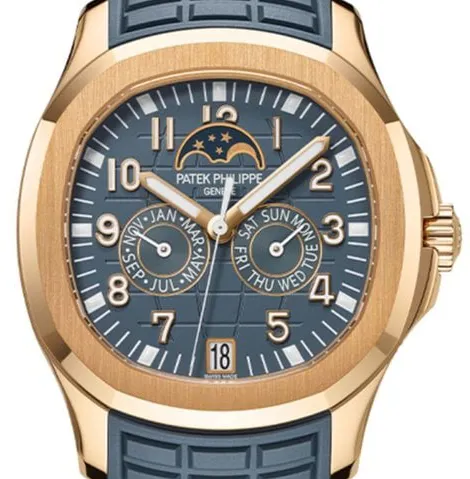 Patek Philippe Aquanaut 5261R-001 40mm Rose gold Blue