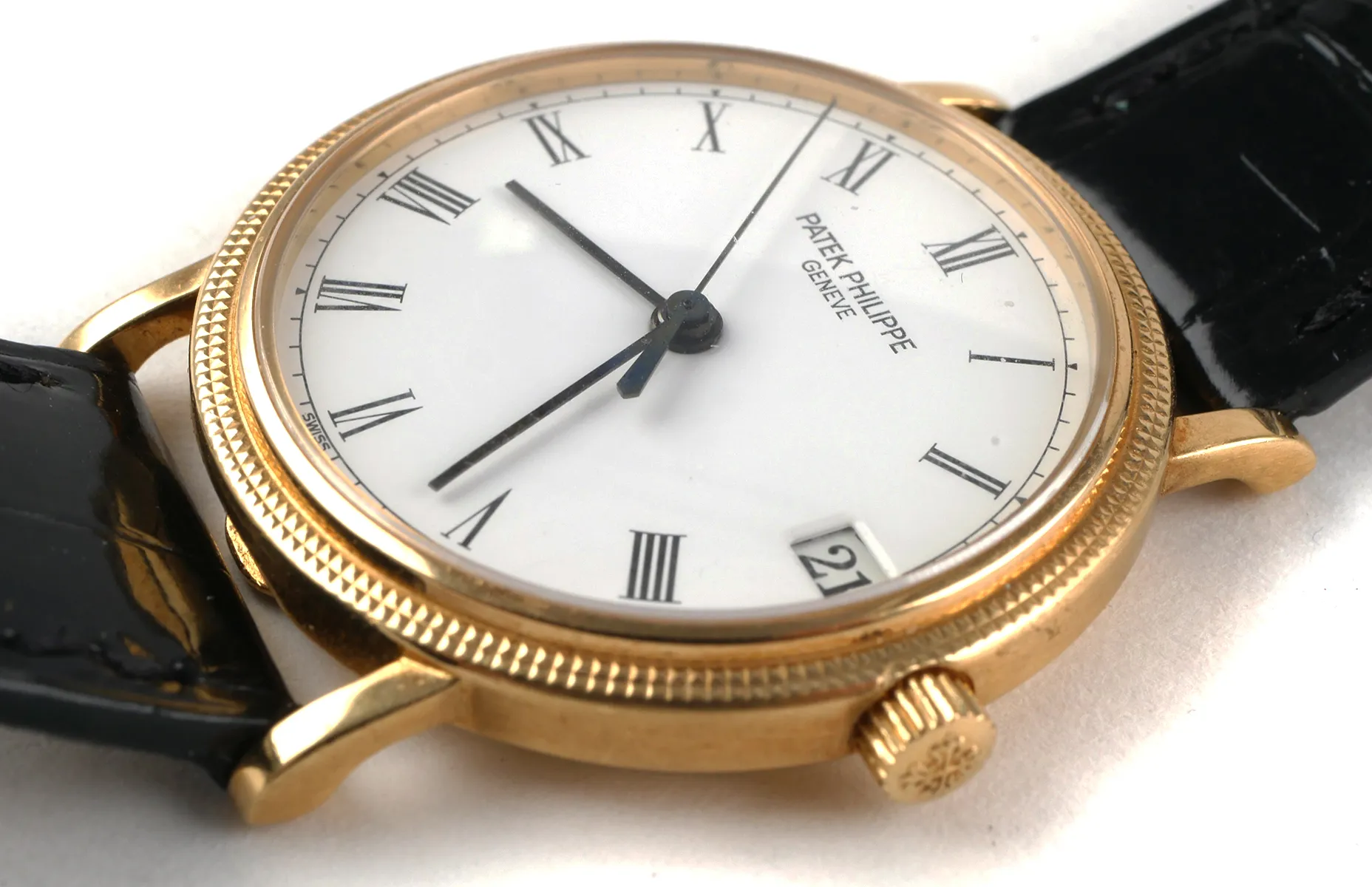 Patek Philippe Calatrava 3802/200 33.5mm Yellow gold White 1