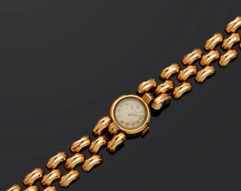 Helvetia Yellow gold White