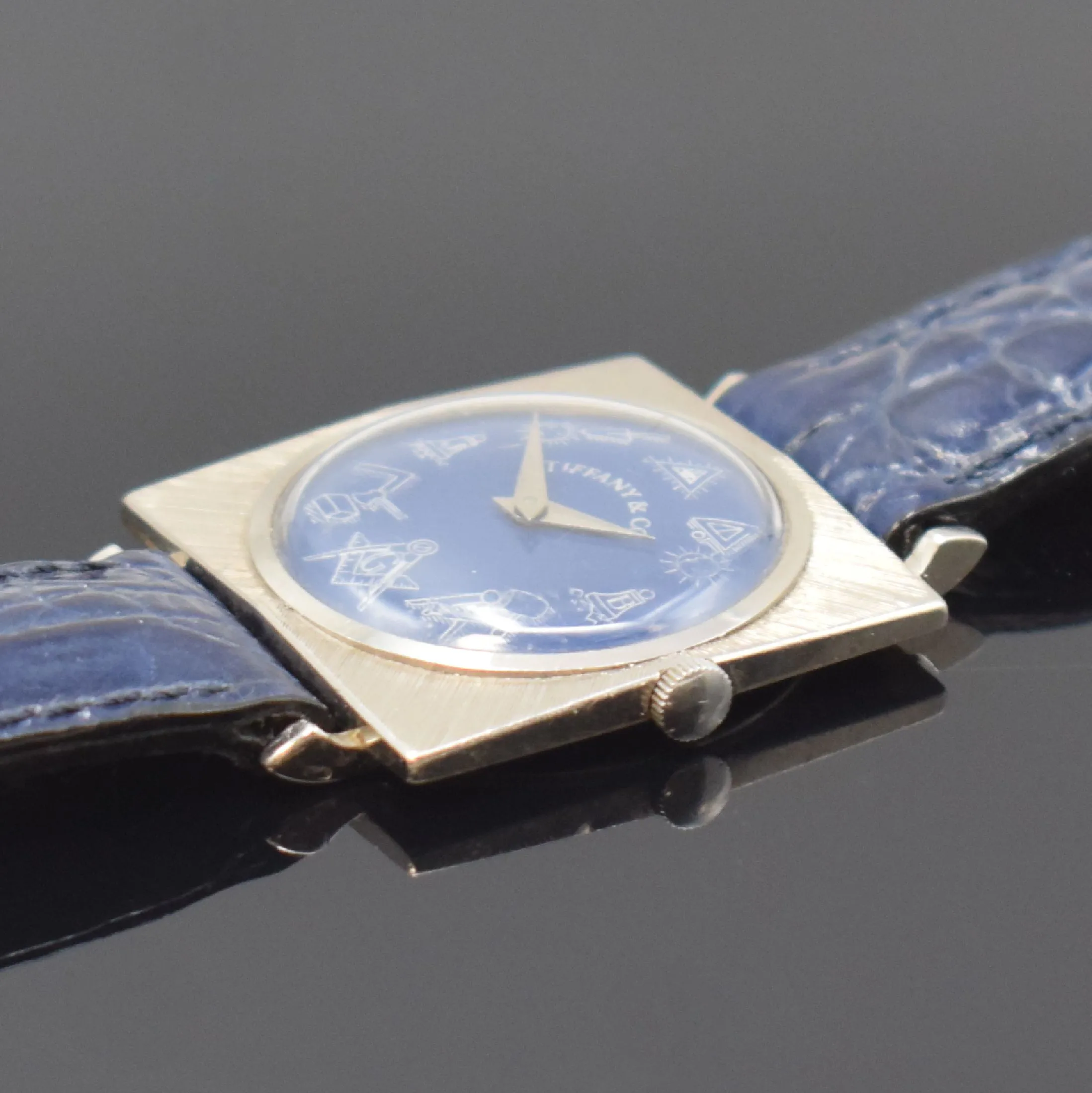 Jules Jürgensen 28mm White gold Blue 2