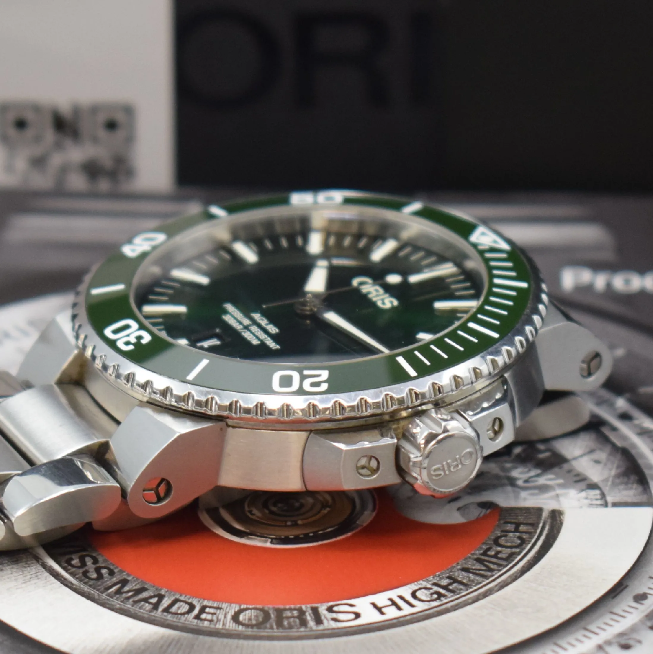 Oris Aquis Date 01 733 7730 4157 43mm Stainless steel Green 4