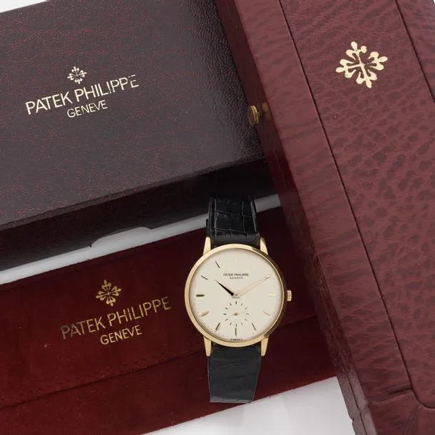 Patek Philippe 3893 33mm Yellow gold Ivory 1