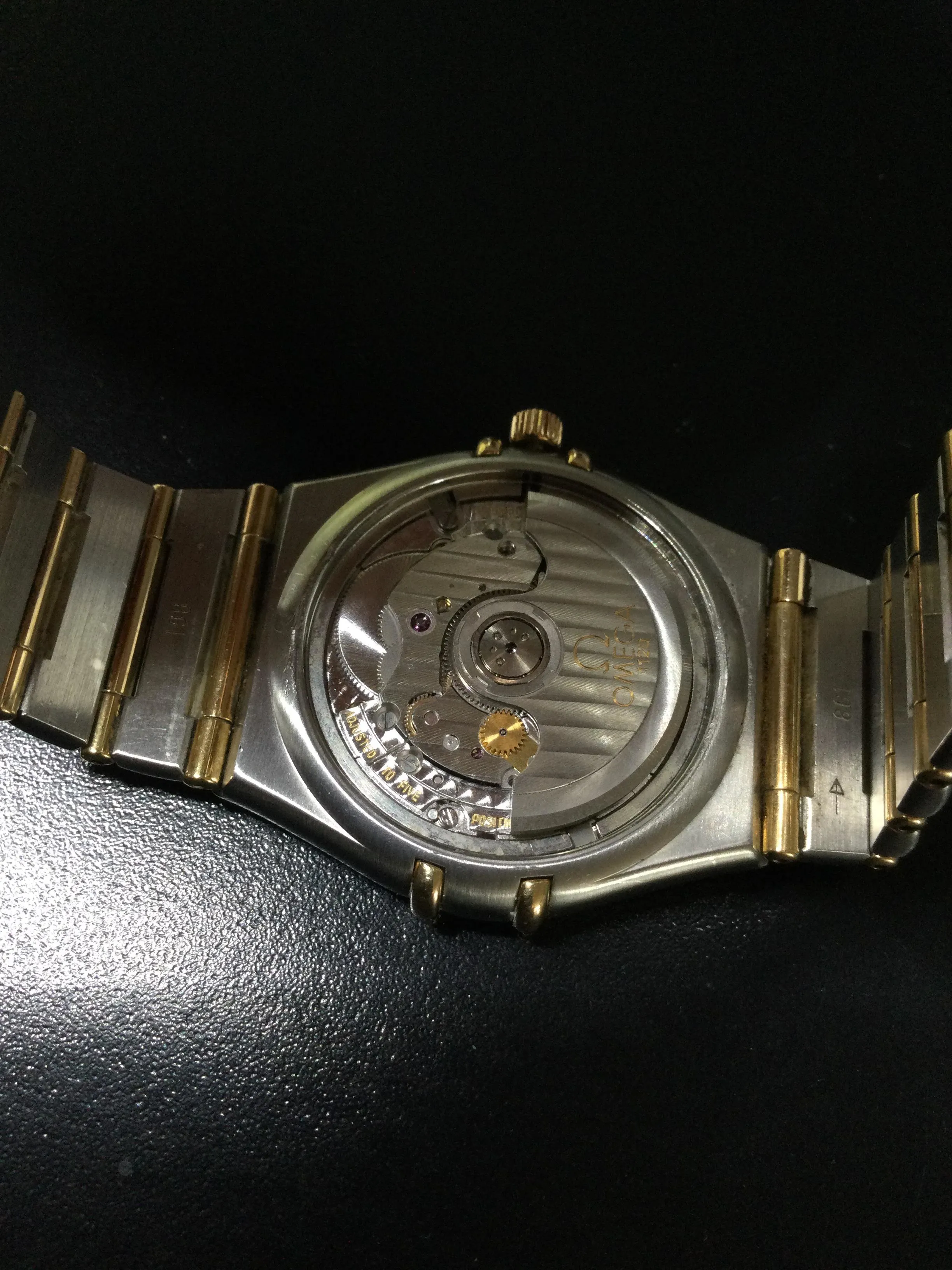 Omega Constellation 1202.30.00 35mm Metal Champagne 10