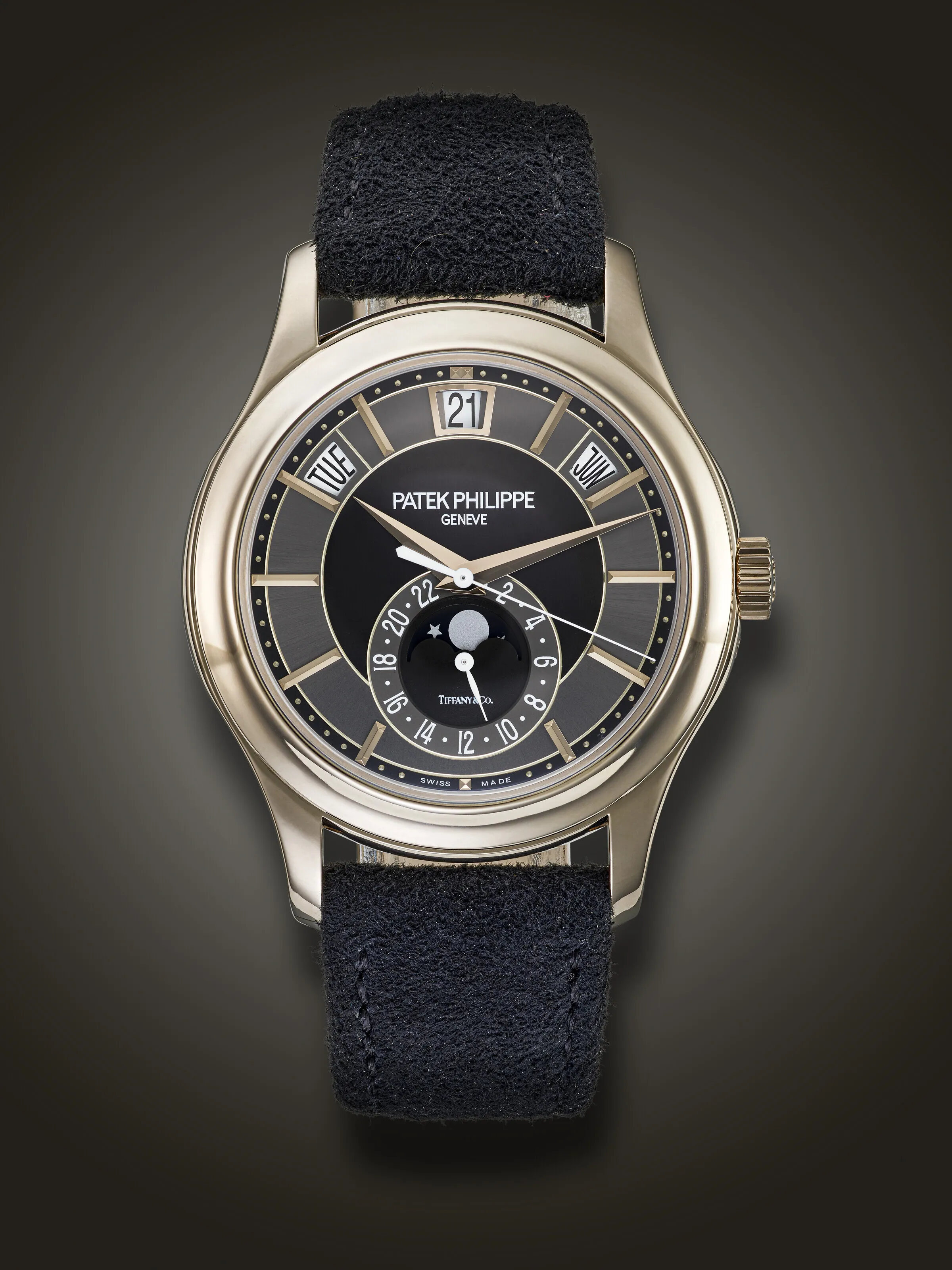 Patek Philippe Annual Calendar 5205G 40mm White gold Black