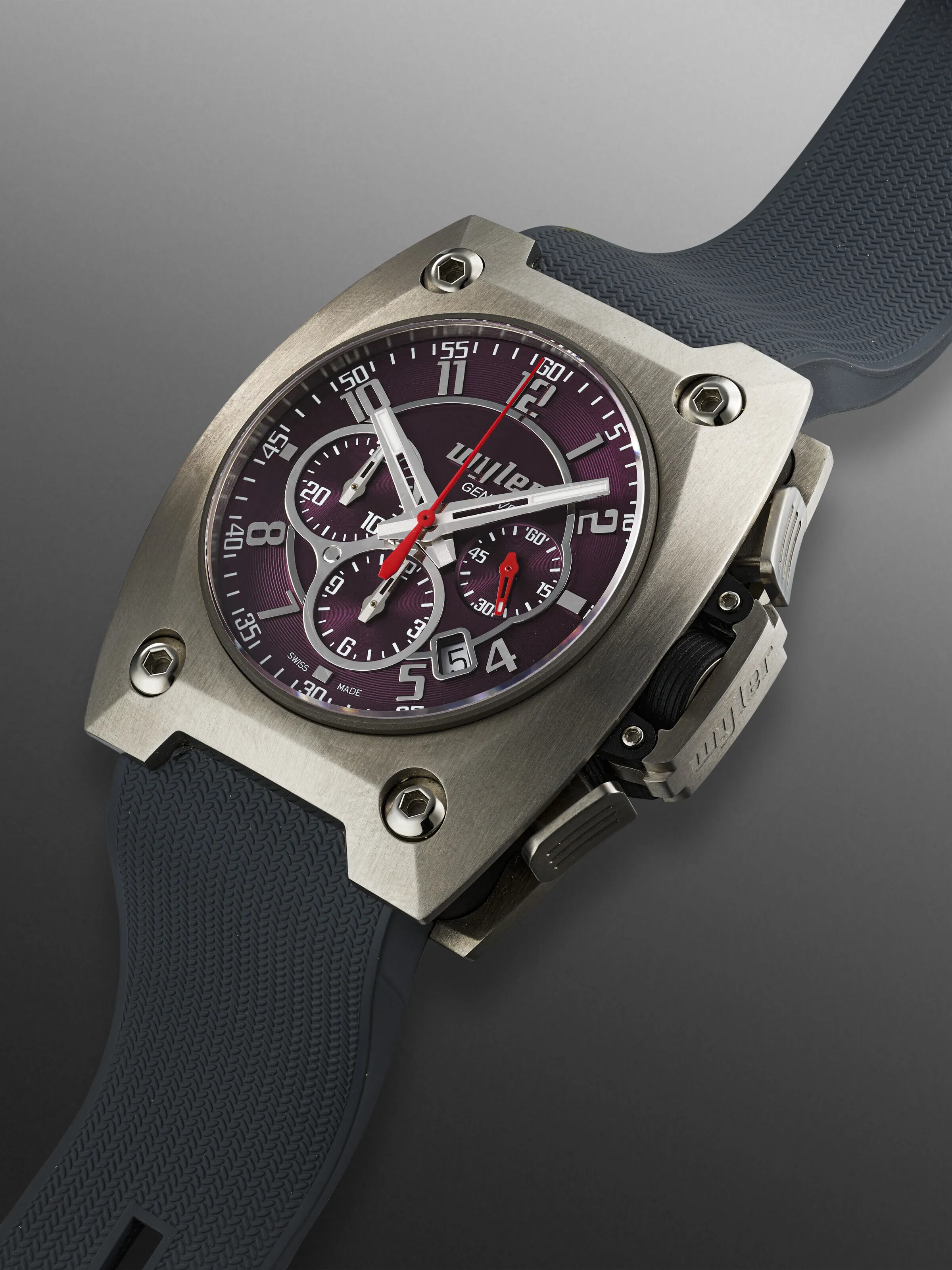 Wyler Vetta Incaflex 43mm Titanium and Stainless steel Purple 1