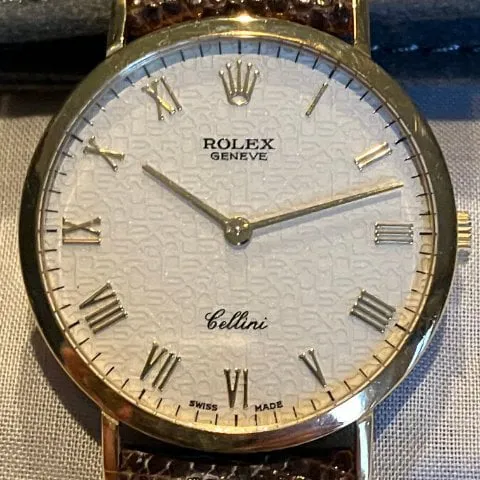 Rolex Cellini 4112 32mm Yellow gold