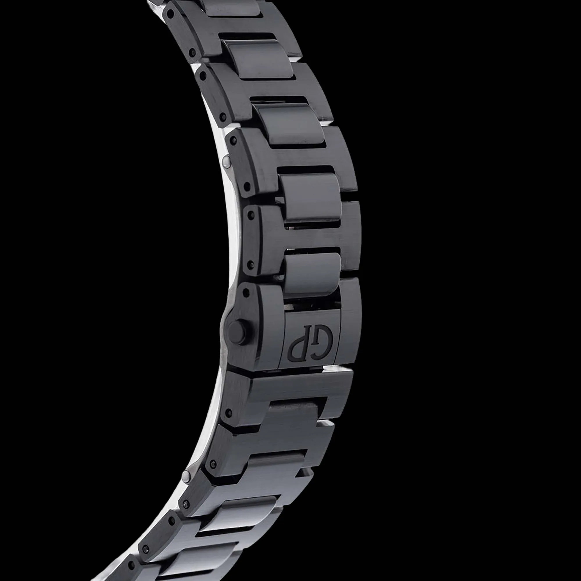 Girard-Perregaux Laureato 42mm Ceramic Black 2