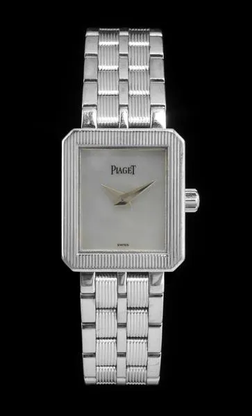 Piaget Protocole 23mm White gold Mother-of-pearl