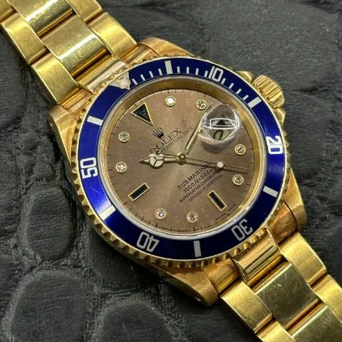 Rolex Submariner 16618 40mm Yellow gold Blue