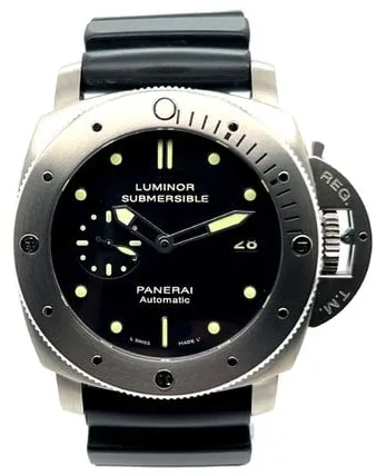 Panerai Submersible PAM 00305 47mm Titanium Black