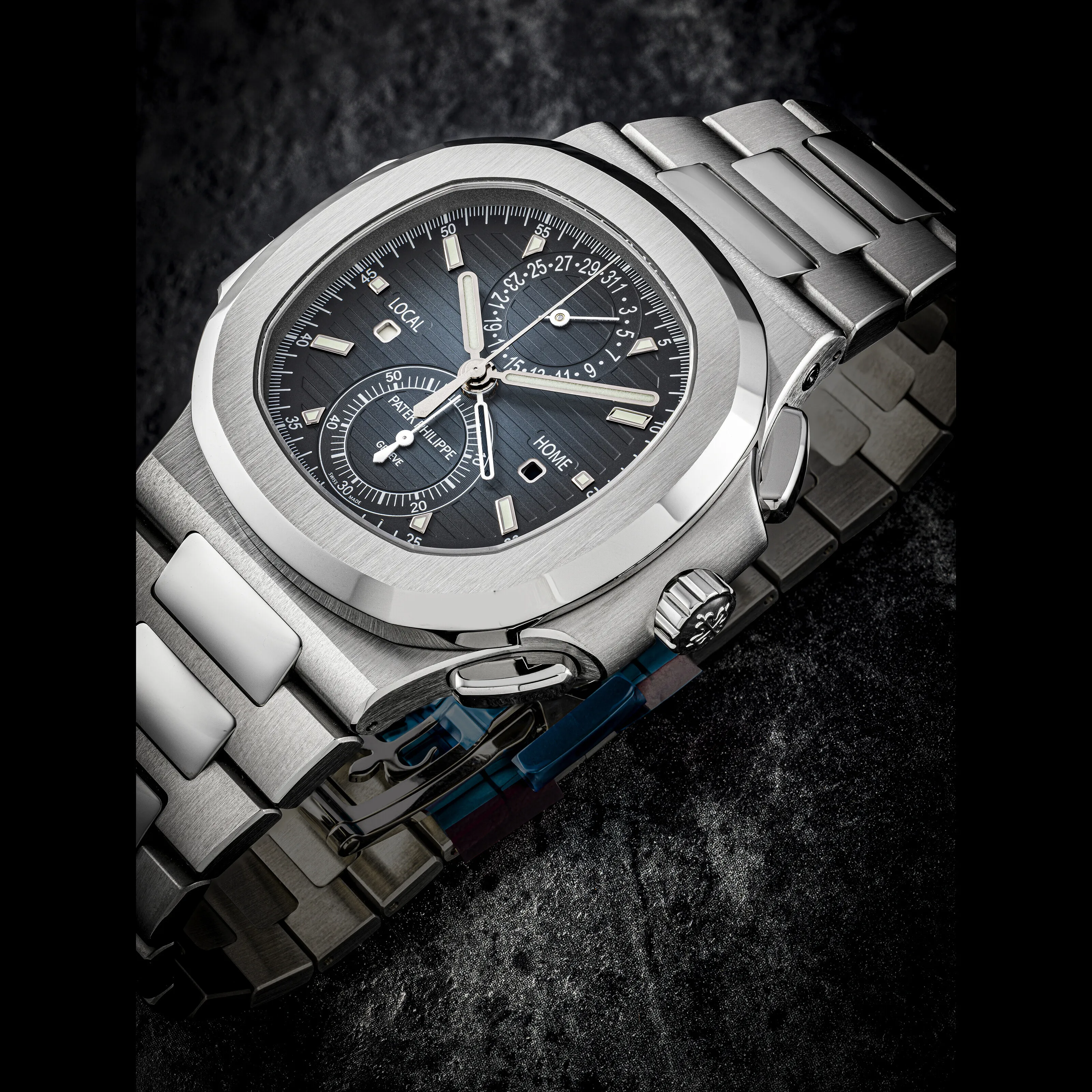 Patek Philippe Nautilus 5990/1A-011 40.5mm Stainless steel Blue