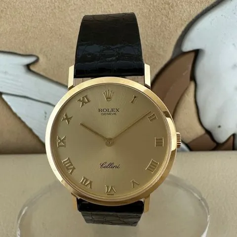 Rolex Cellini 4112 32mm Yellow gold Champagne