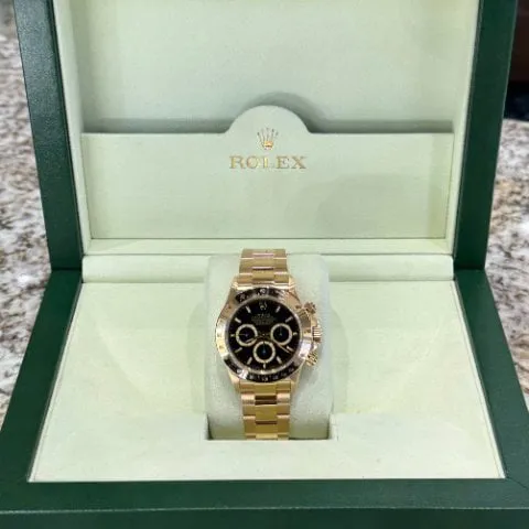 Rolex Daytona 16528 40mm Yellow gold Black