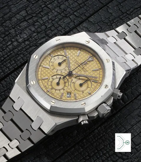 Audemars Piguet Royal Oak Chronograph 25860ST 39mm Stainless steel Cream