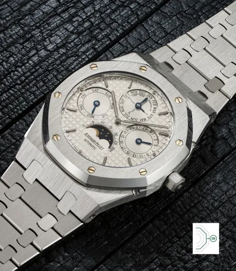 Audemars Piguet Royal Oak Perpetual Calendar 25820ST 39mm Stainless steel Silver