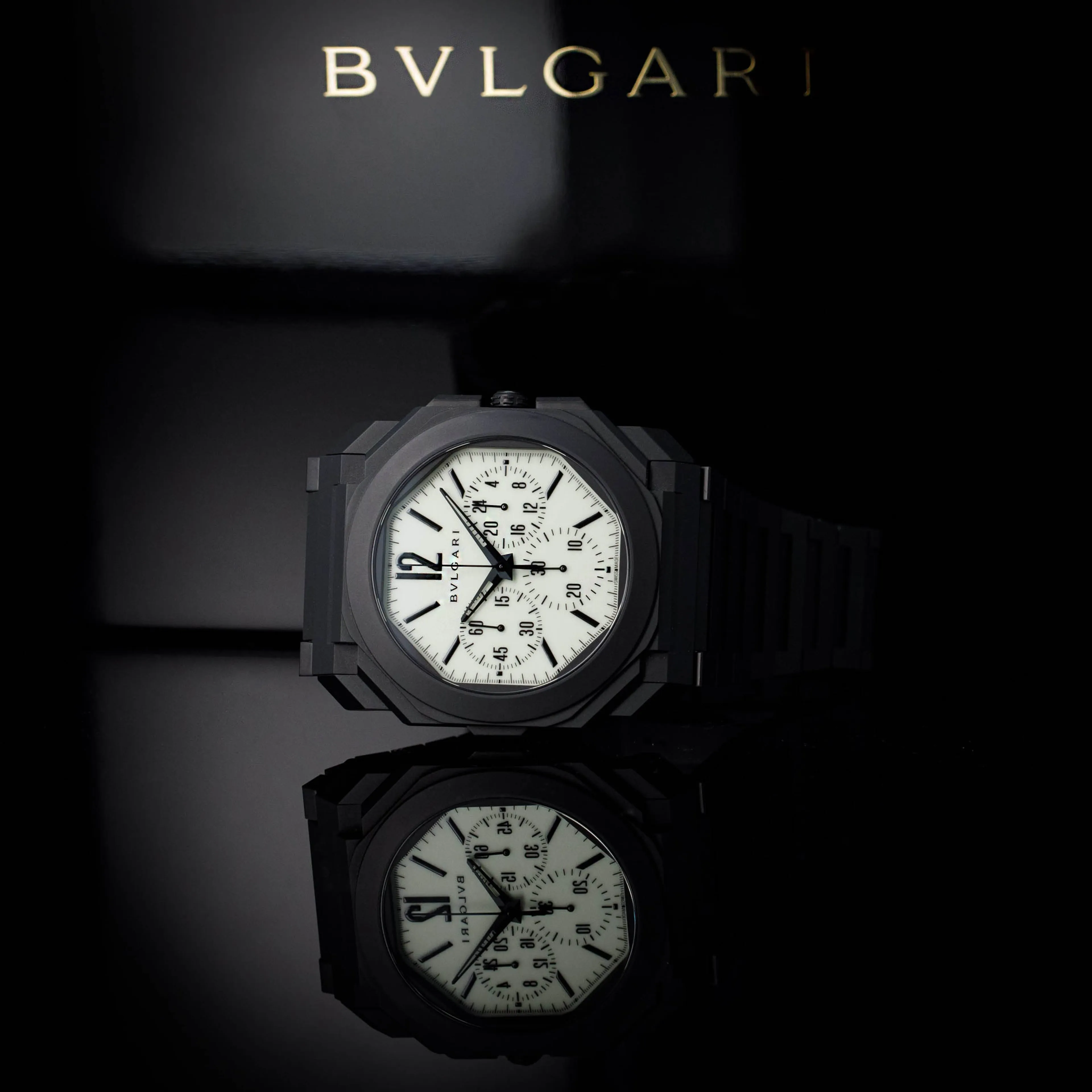 Bulgari Octo 103621 43mm Ceramic Green 17