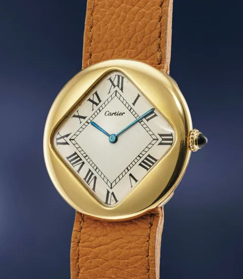 Cartier Pebble 35.5mm Yellow gold White