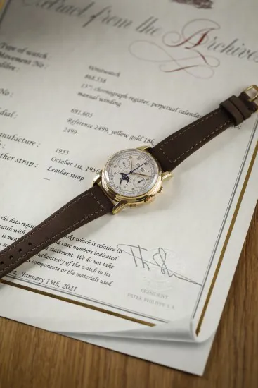 Patek Philippe 2499 37.5mm Yellow gold White 4