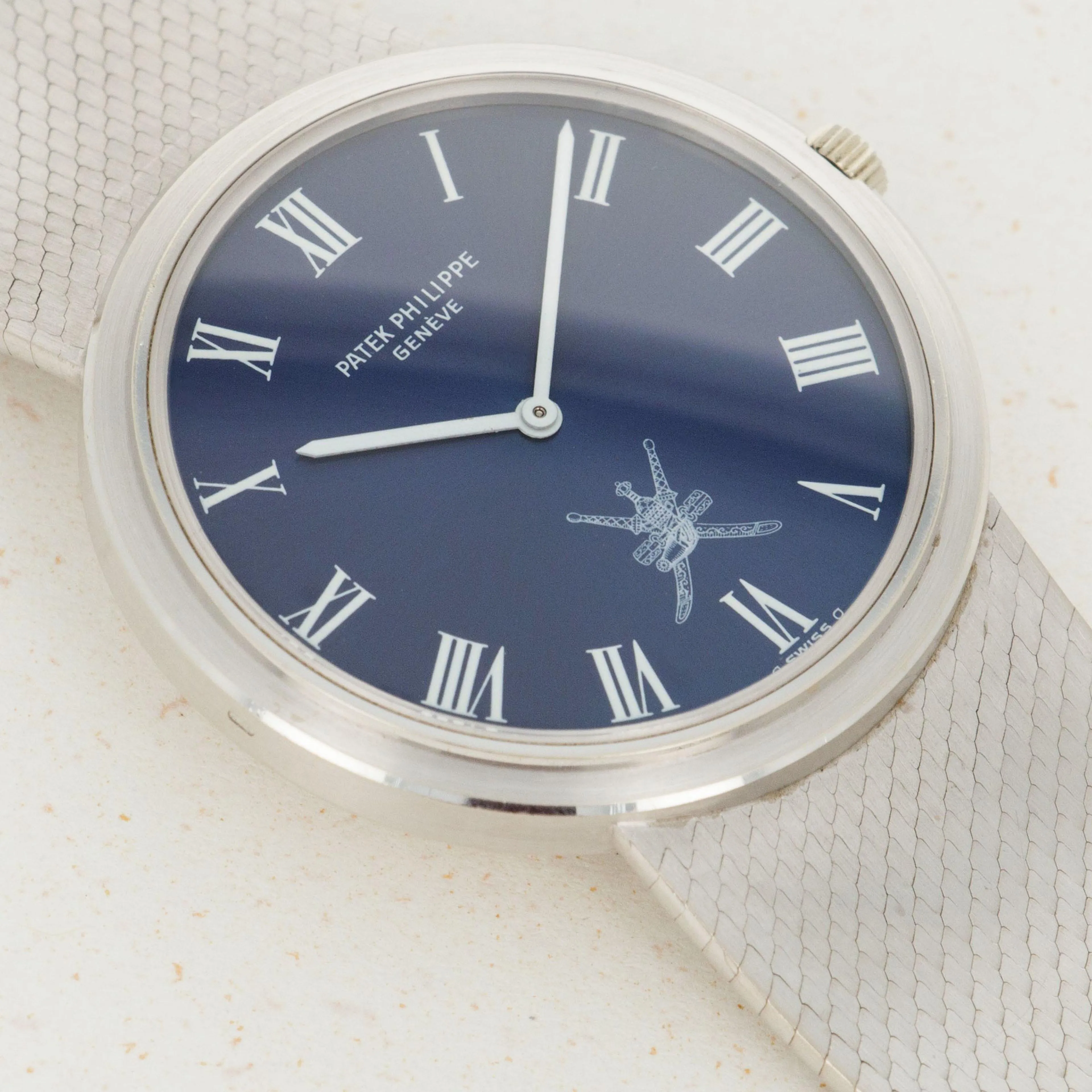 Patek Philippe Calatrava 3601-1 33.5mm White gold Blue 1