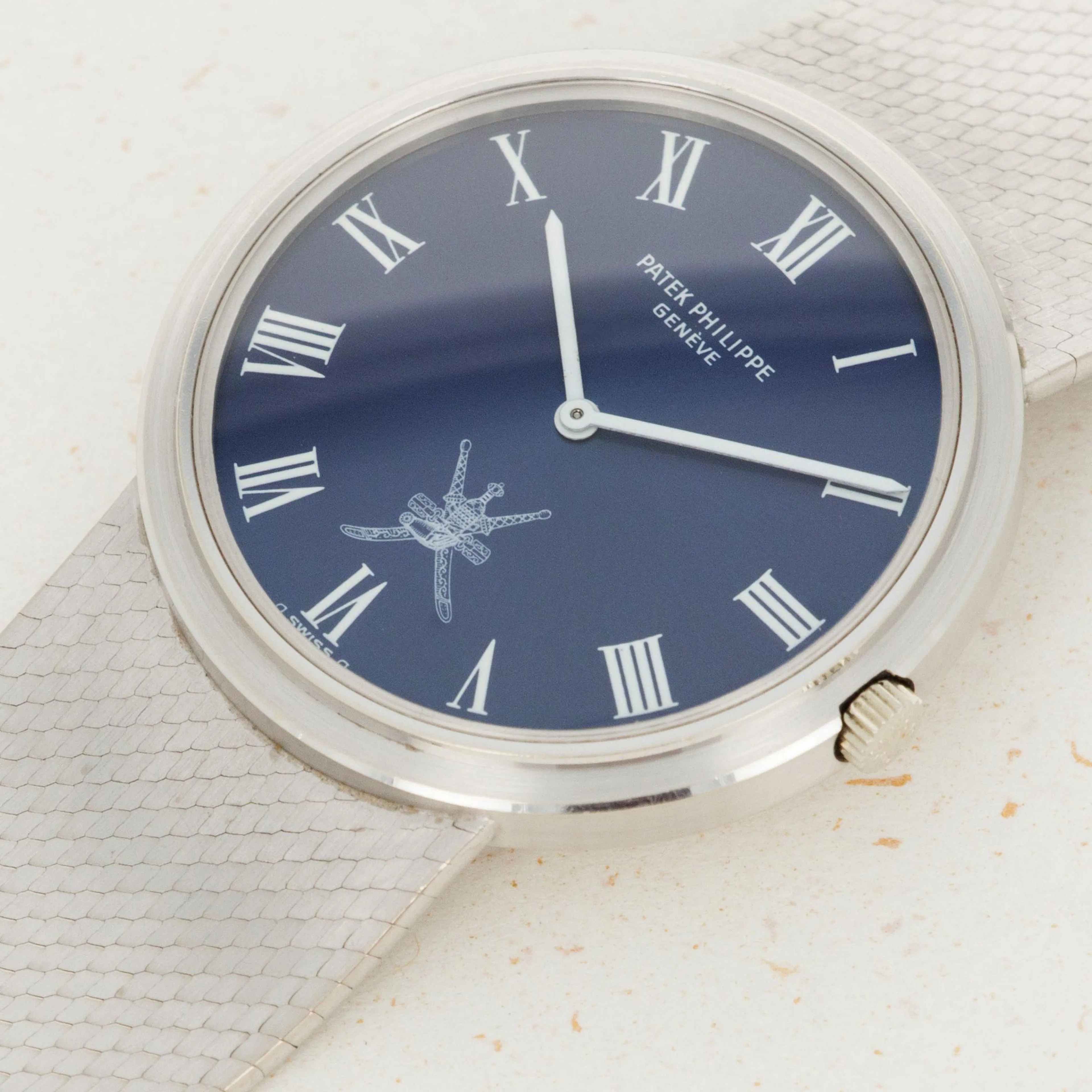 Patek Philippe Calatrava 3601-1 33.5mm White gold Blue 2