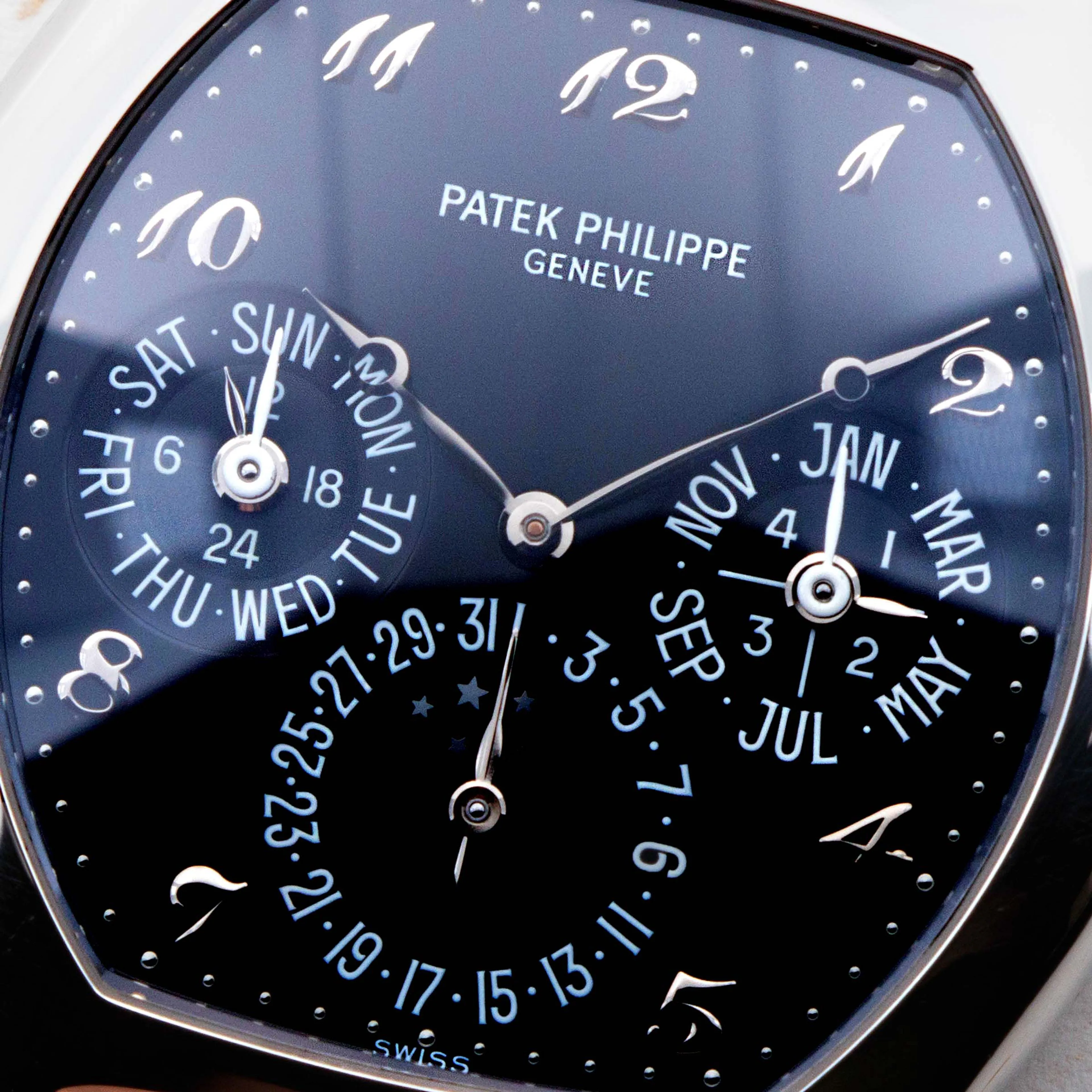 Patek Philippe Grand Complications Perpetual Calendar 5040P 35.25mm Platinum Black 10